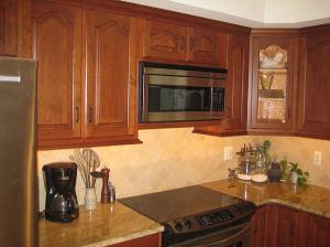 Chester County, PA Kitchen Refinishing and Restoration. 